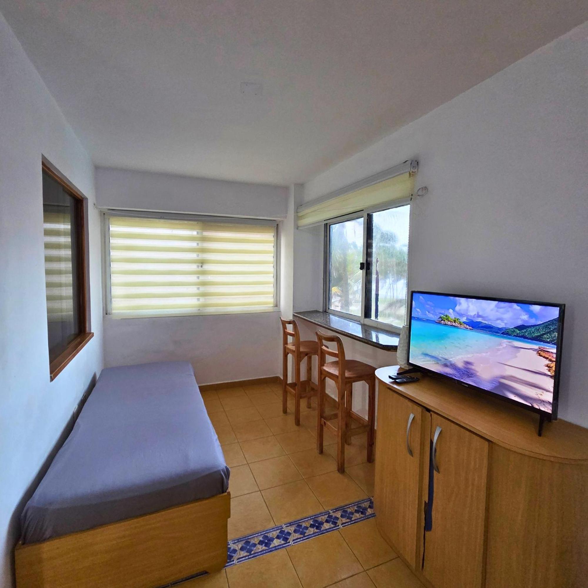 Tucacas, Frente Al Mar, Piscina Y Playa Privada Apartment ภายนอก รูปภาพ